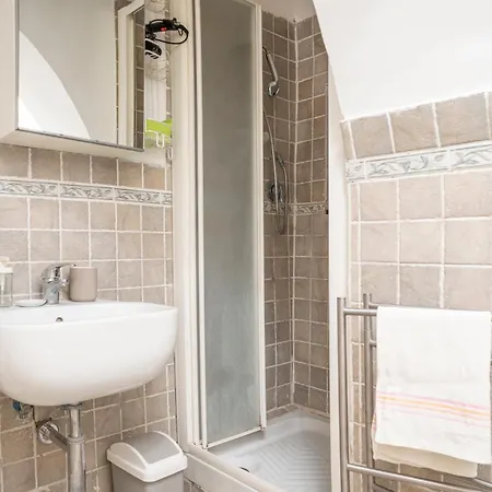Apartment Le Grazie - Affitti Brevi Italia *